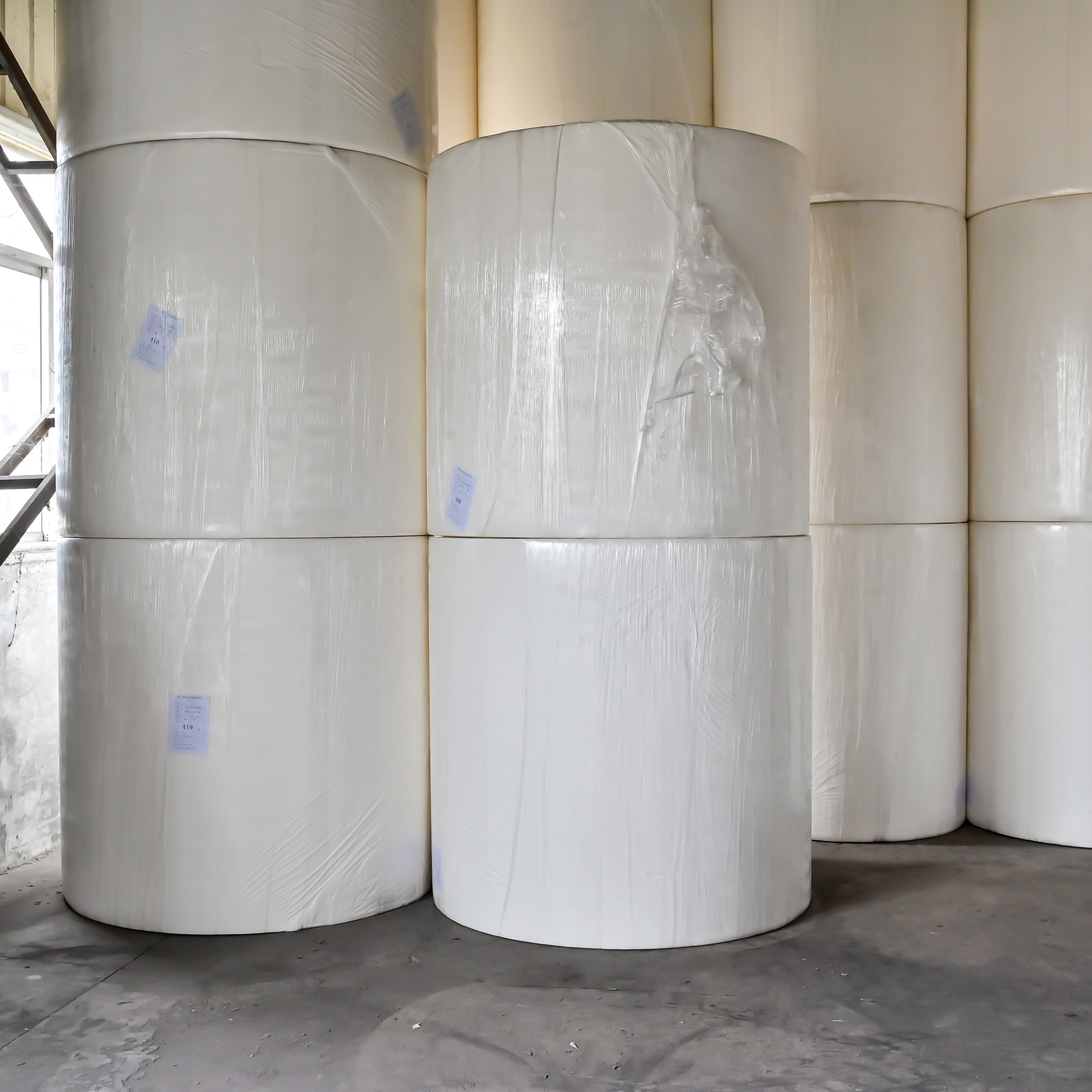 Disposable Tissue Jumbo Roll – Perfect for Hand Towels